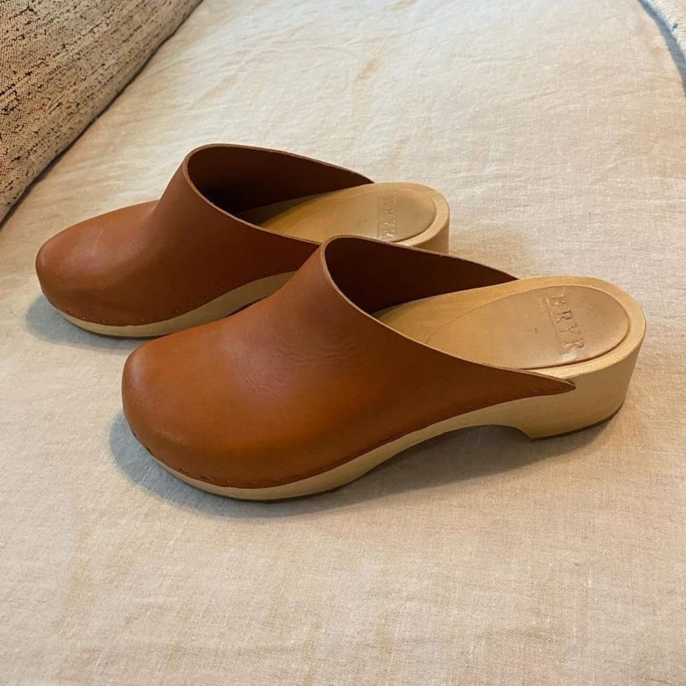 [SOLD]Bryr Worker Clog in Whiskey